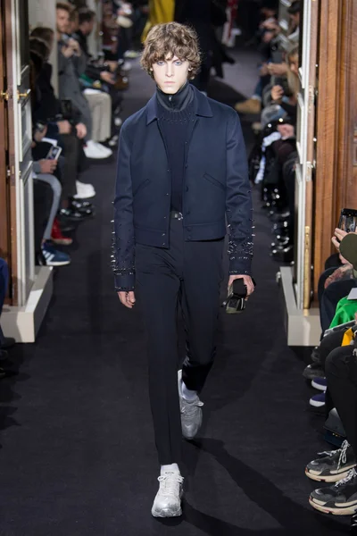 Look 36